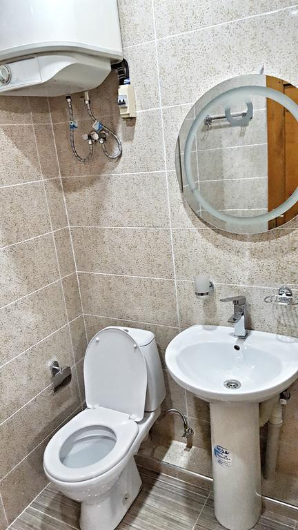 Cozy Studio On Europe Square Батумі Екстер'єр фото