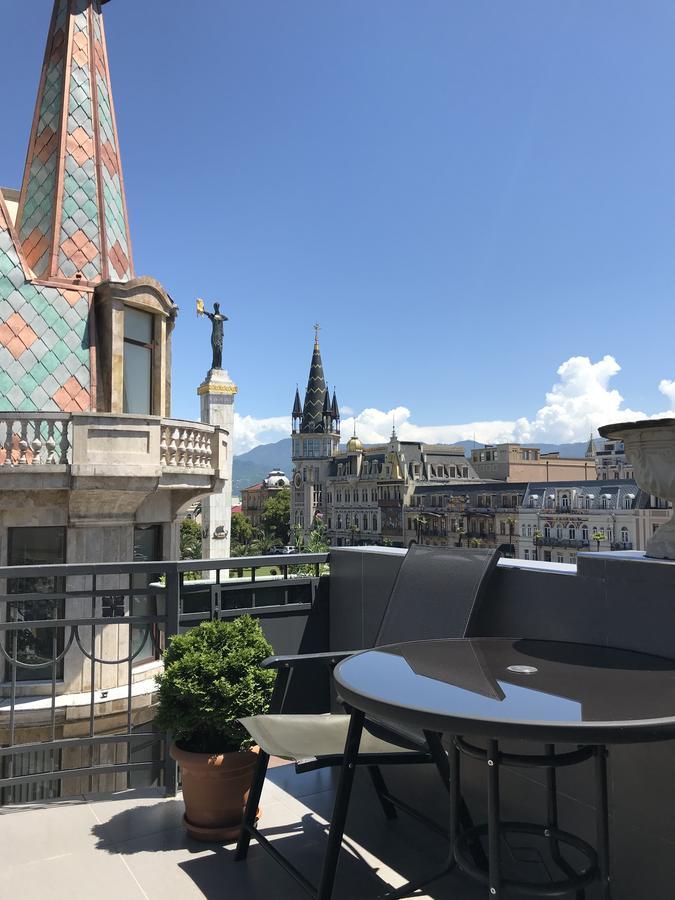 Cozy Studio On Europe Square Батумі Екстер'єр фото